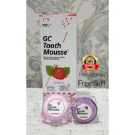GC TOOTH MOUSSE STRAWBERRY 8 grams - share in jar