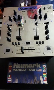 DJ mixer