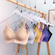 台灣現貨華歌爾2.0滿天星蕾絲一片式無痕無鋼圈背心式 運動睡眠內衣女士塑形胸罩  露天市集  全台最大的網路購物市集
