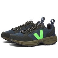 Veja Womens Venturi Oversized Runner Navy UK 3