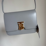 非常新 專櫃購入 原價 79900 高級灰藍色 buberry TB皮革包