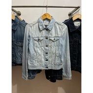 FL043 FOREVER 21 DISSTRESSED TYPE 3 WOMEN SECOND ORIGINAL TRUCKER DENIM JACKET