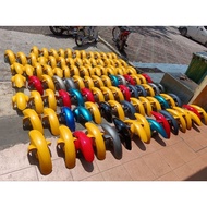 100 % ORIGINAL B17-F1511-10 YAMAHA Y15 V1 FRONT FENDER