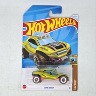 Set of 2 Diecasts Dune Dune It Hot Wheels