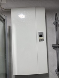 [二手轉讓 已拆除 煩請登門自取] TGC TSTW198SFL 超薄型煤氣恆溫熱水爐 Instant Water Heater
