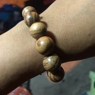 Gelang Kayu Gaharu Coklat Terang