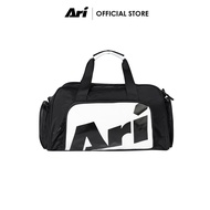 ARI ADEPT UTILITY MEDIUM DUFFLE BAG - BLACK กระเป๋า อาริ ADEPT UTILITY MEDIUM DUFFLE BAG สีดำขาว