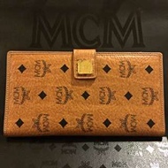 搶賠售！真品 MCM 長夾 扣夾 對開護照夾 經典黃 帶財包