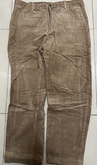 Uniqlo 燈芯絨長褲
