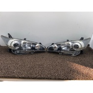 【JDM】 Toyota Wish ZGE20 Headlight Xenon HID (Set) - Lampu Depan Kereta Xenon HID