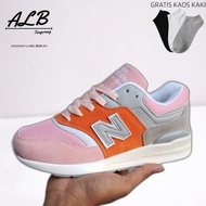 Sepatu Casual Sneakers Wanita NB 997 USA Premium Orange Grey Pink