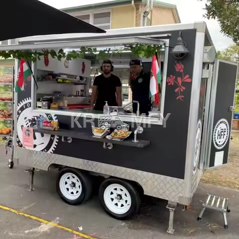 YG China Fully Equipped Food Truck with Refrigerator and Air Conditioner Fast Food Truck Food Cateri