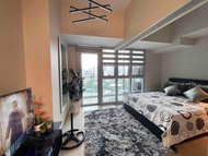 Grandiose Condo in Uptown BGC w/ Parking & View