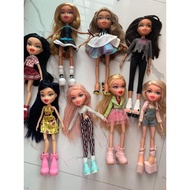 Bratz doll with knee joints