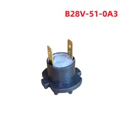 B28V-51-0A3 Suitable for Mazda3Mazda5Headlight socket low beam socket plug B28V510A3