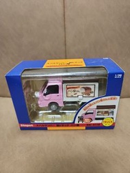 1:36 Diapet Light truck bakery