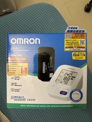 Omron hem-7156T血壓計