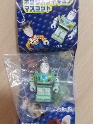 TOY STORY 反斗奇兵 巴斯光年 書包 手袋 掛飾 公仔 2004 DISNEY PIXAR PIXER YUJIN 扭蛋 絕版品 迪士尼 彼思動畫 BUZZ LIGHTYEAR lego st
