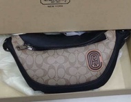 Pouchbag c0@ach sling bag hot🔥🔥premium quality