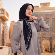 MANDJHA LOUNA NAVY SCARF BY IVAN GUNAWAN - MANDJHA HIJAB SEGIEMPAT MOTIF ORIGINAL BY IVAN GUNAWAN