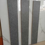 list plint granit 10x60 motif sandstone grey doff