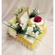 gubahan frame mas kahwin c/w bekas cincin(creamgold)