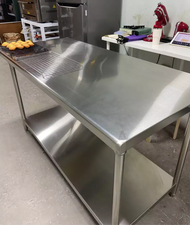 โต๊ะสแตนเลสแท้ ขนาด 120 150 180 cm. โต๊ะ 2ชั้น และชั้นเดียว โต๊ะเตรียม เกรดส่งออกยุโรปอเมริกา โต๊ะคร