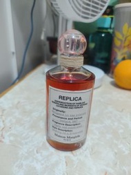 REPLICA Whispers in the Library 100 ml