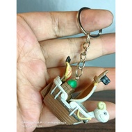 GANTUNGAN One piece ship keychain