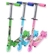 [Ready Stock] Kid Scooter Adjustable & Fold-able Scooter 3 Wheels For Kids - (Green~ Cartoon)