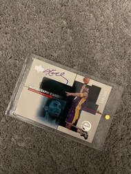 分享 Kobe Bryant 8 mamba lakers 限量 /200 auto upper deck 簽名