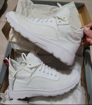 Palladium女裝超輕白色中筒波鞋