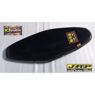 ┅✕JRP FLAT SEAT GLOSSY CARBON RUBBERIZED LOGO MIO/MIOI125/CLICK/BEAT/AEROX/NMAX/ADV/RAIDER150/