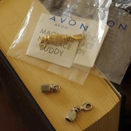古董Vintage AVON 2002年 金銀雙色項鍊扣環 磁鐵 w828