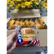 Box of 30 Three Squirrels Sponge Cakes