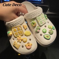 【 Cute Deco เด็กฟองน้ําน่ารัก (13 แบบ) หมีสตรอเบอร์รี่ / เด็กสามตา / หมีดัฟฟี่ Charm ปุ่ม Crocs / น่ารัก Jibbitz Croc รองเท้า DIY / วัสดุเรซินเสน่ห์ สําหรับ DIY