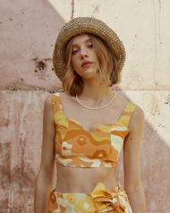 Sue.loveseveryday Peace/Shine Crop Top - เสื้อครอปลายวิวภูเขา