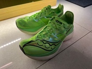 Saucony Endorphin Pro 3 螢光綠跑鞋