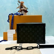 LV 全新Soft Trunk黑花軟箱包