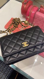 [現貨］全新 超平售 香奈兒 黑金羊仔皮 金球 Chanel Woc wallet on chain with golden ball 附香港專櫃正單 歡迎任驗 支持正單 FPS only