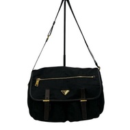 Prada 斜背包
