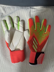 Adidas Predator 龍門手套