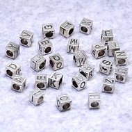 🇲🇾 [10pcs] Manik Huruf (Saiz 7×7×7mm, Lubang 5mm) – Bahan DIY Gelang Charm & Aksesori Kraftangan
