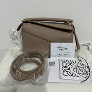 Loewe 新款mini puzzle熱門沙色
