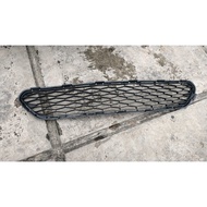 Original Nissan X-Trail T32 lower front grill bumper net