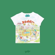 DADDY | Daddys Backyard Baby Tee เสื้อ Baby Tee สีขาว ลายพิมพ์ครอบครัว Daddy สุดน่ารัก