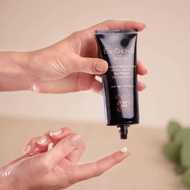 EVIDENS DE BEAUTE The Total Shield SPF50 PA++++ Anti-Pollution