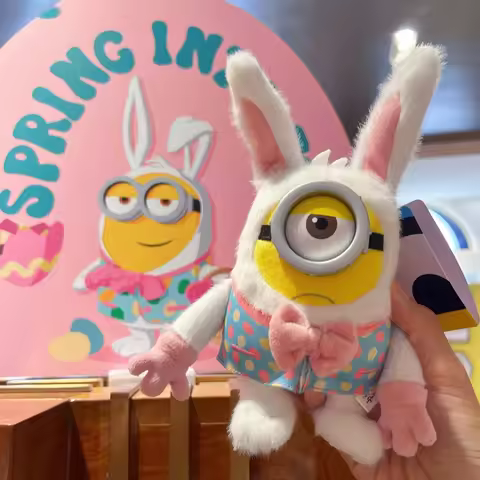 Universal Studios Minion Stuart 2026 Spring Easter Limited Genuine Beijing Bunny Costume Keychain Ha