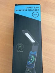 iPhone 無線充電檯燈