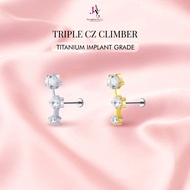 Piercingroom by Jay Earrings/Flat Stud Earrings For Sensitive Skin 3CZ CLIMBER Titanium Medical Grad